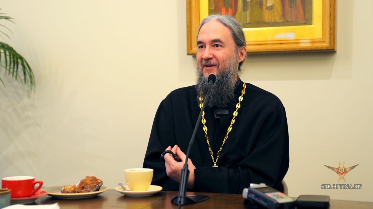 7 декабря на Успенском подворье Оптиной пустыни состоялась духовная беседа с иеромонахом Даниилом (Михалевым)