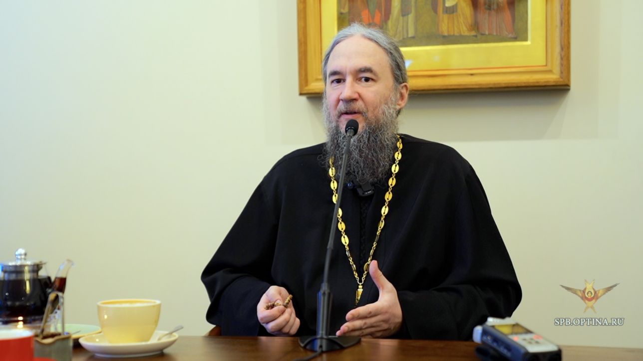 4 января 2026 года на Успенском подворье Оптиной пустыни состоялась духовная беседа с иеромонахом Даниилом (Михалевым)